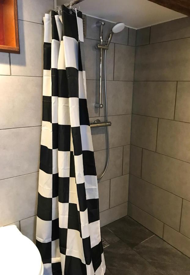 Twin Room Private Bathroom