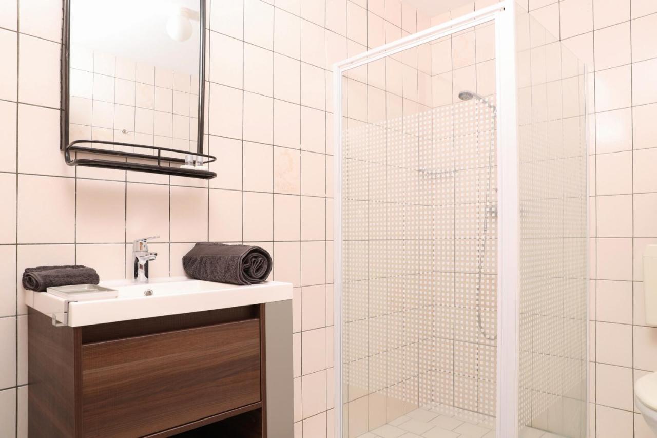 Triple Room Private Bathroom