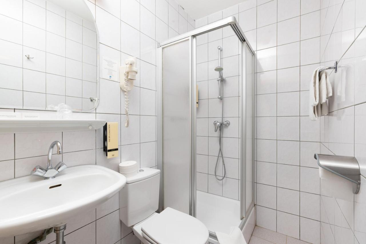 Small Twin Room,1066108435:JPEG