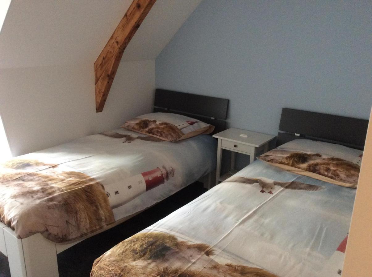 Vierbettzimmer mit eigenem Bad