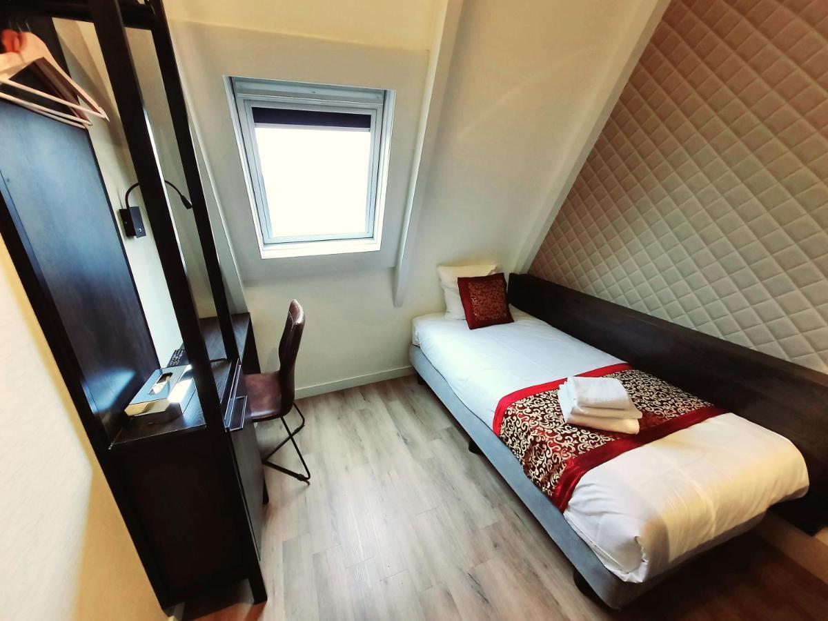 Chambre Simple avec Salle de Bains Commune