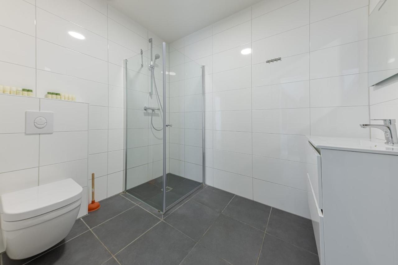 Three-Bedroom Apartment,1373527259:JPEG