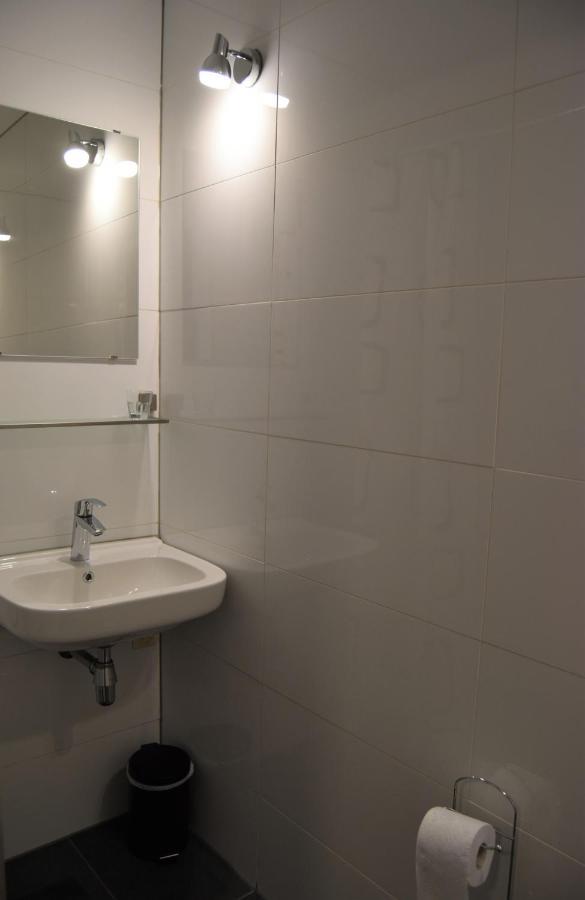 Driepersoonskamer met Eigen Badkamer