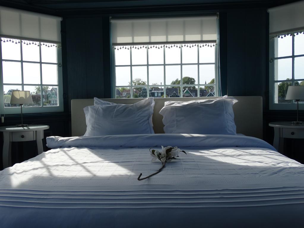 One-Bedroom Suite,1594687537:JPEG