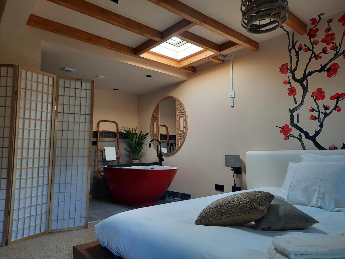 Deluxe Double Room Bath,1149150445:JPEG
