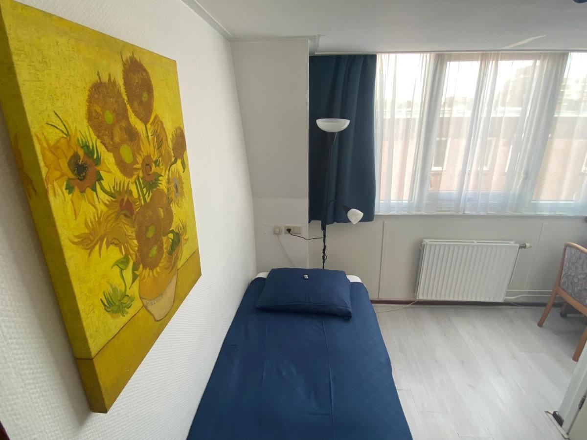 Single Room Private Bathroom