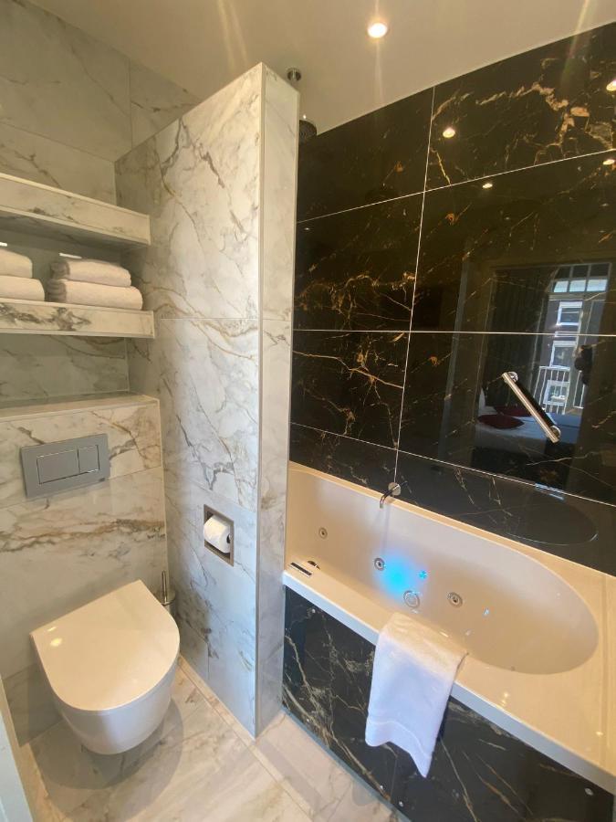 Twin Room Spa Bath Balcony
