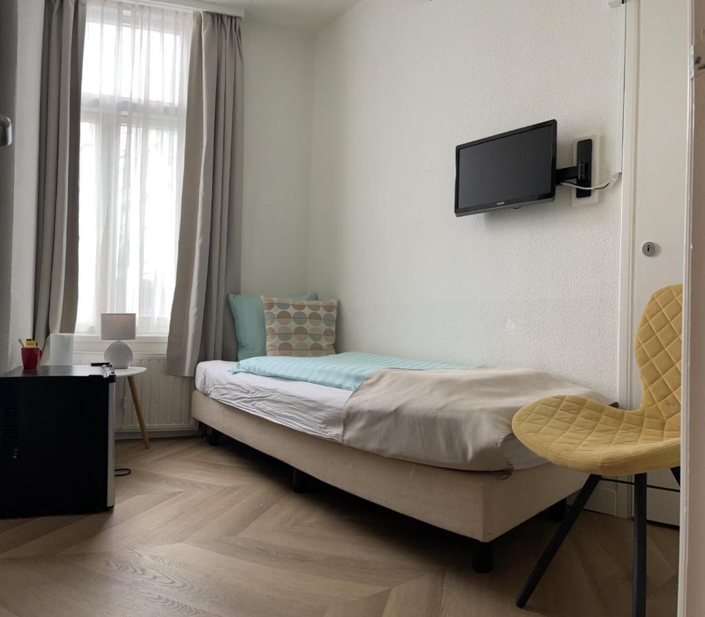 Eenpersoonskamer met Badkamer