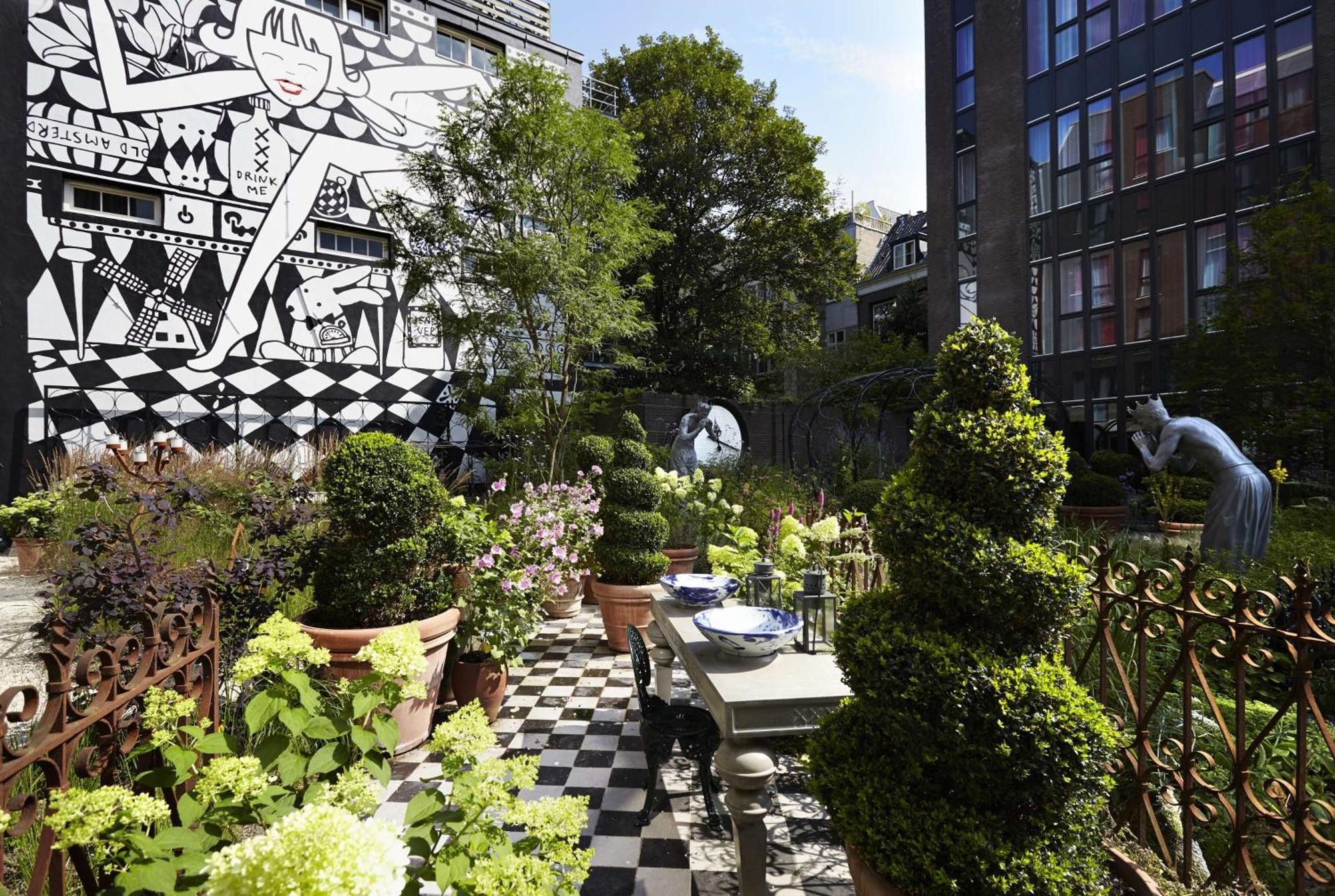 Quarto Queen com Terraço