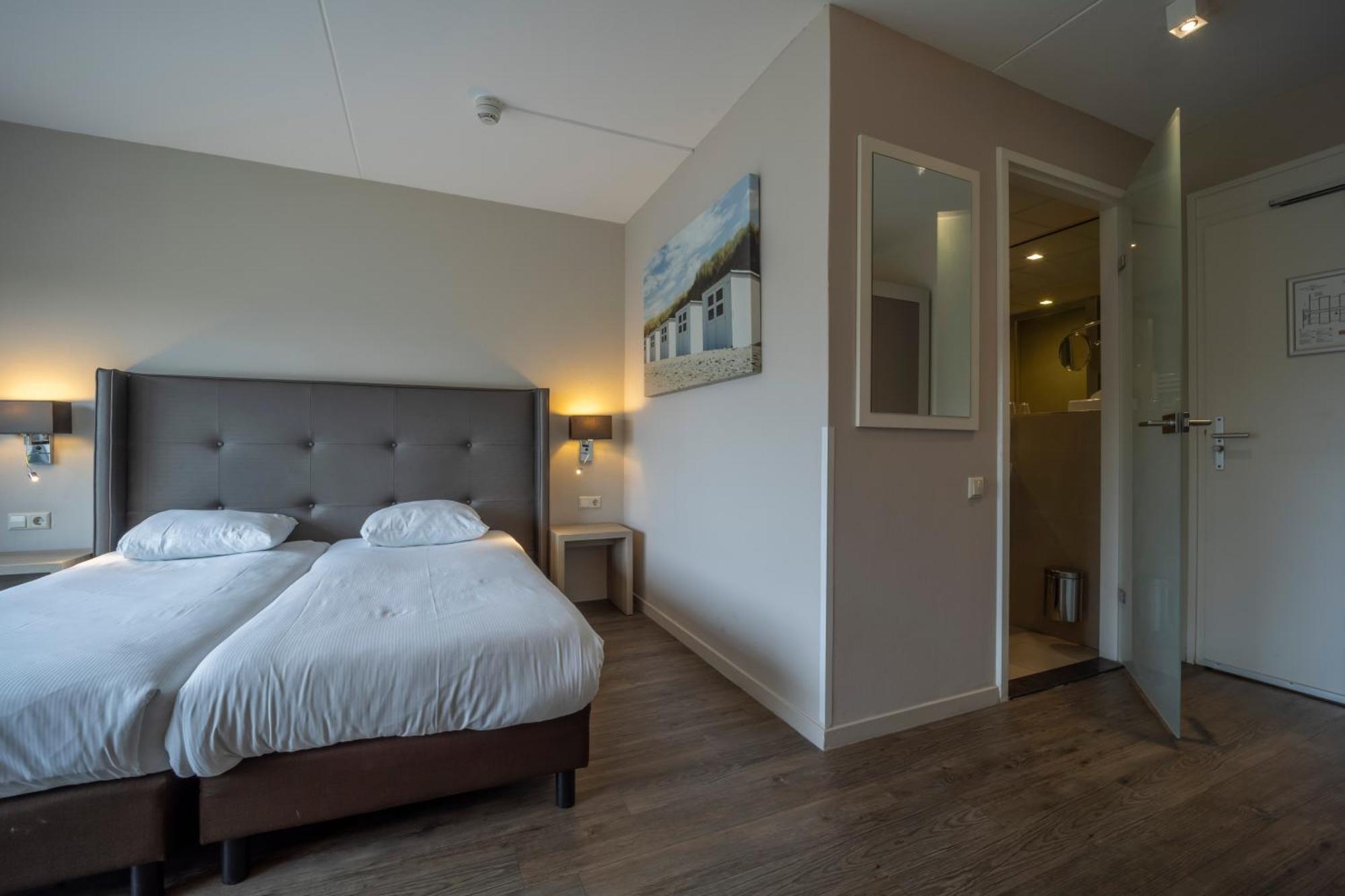 Comfort Double Room Shower