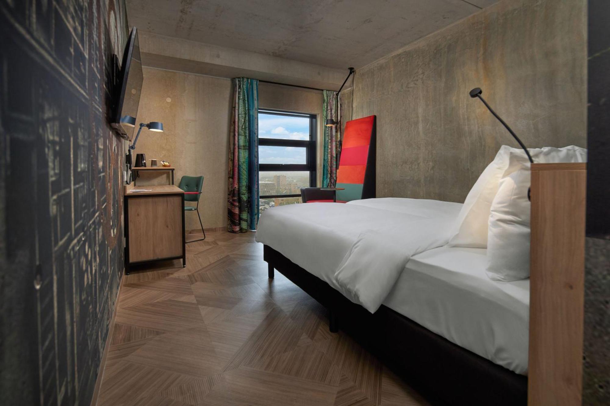 Quarto City com 2 Camas de Solteiro