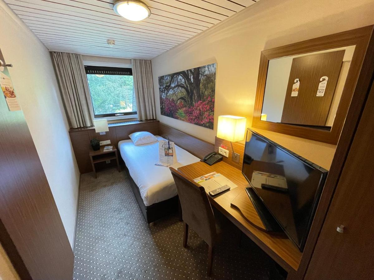 Single Room with Shower,1295548900:JPEG