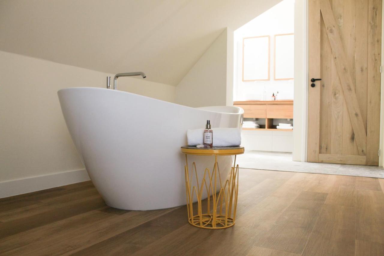 Deluxe Double Room Bath