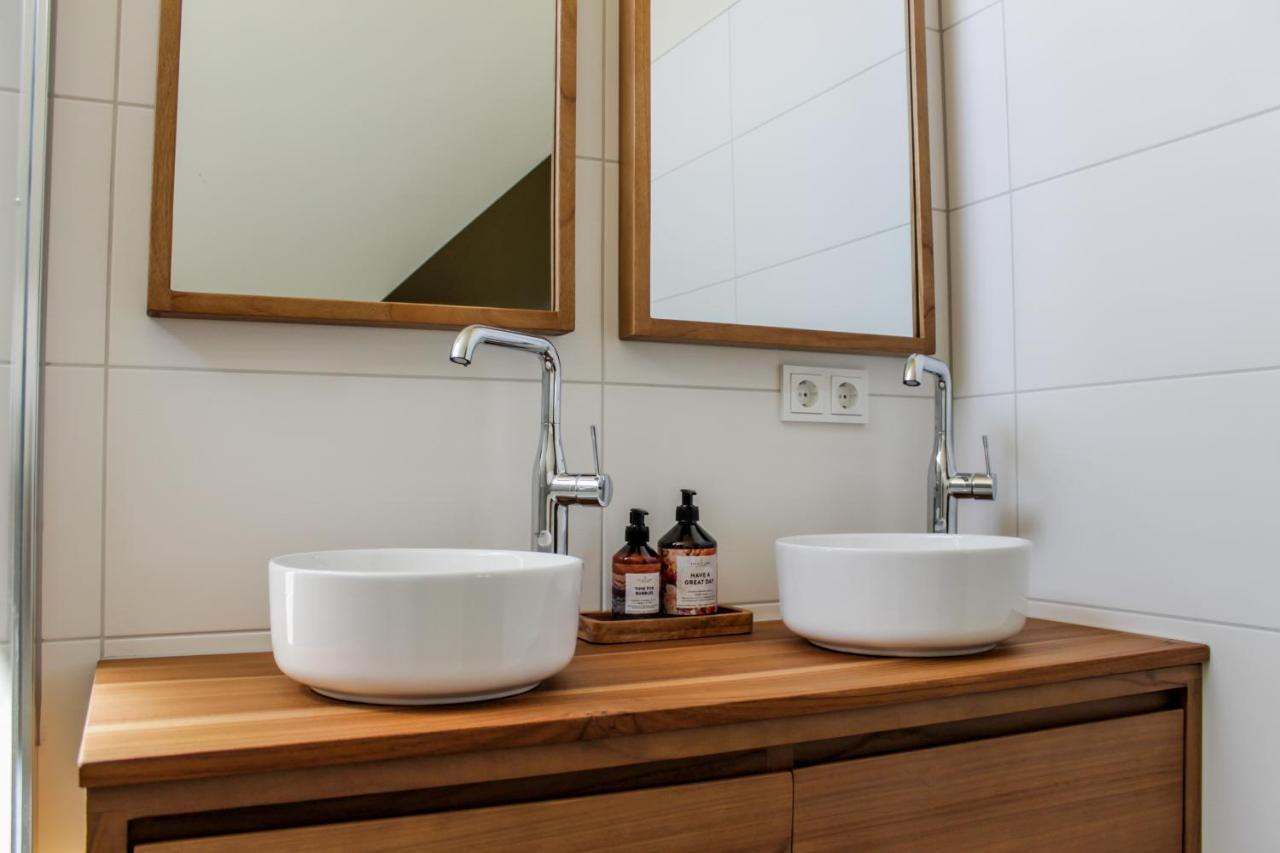 Deluxe Double Room Bath