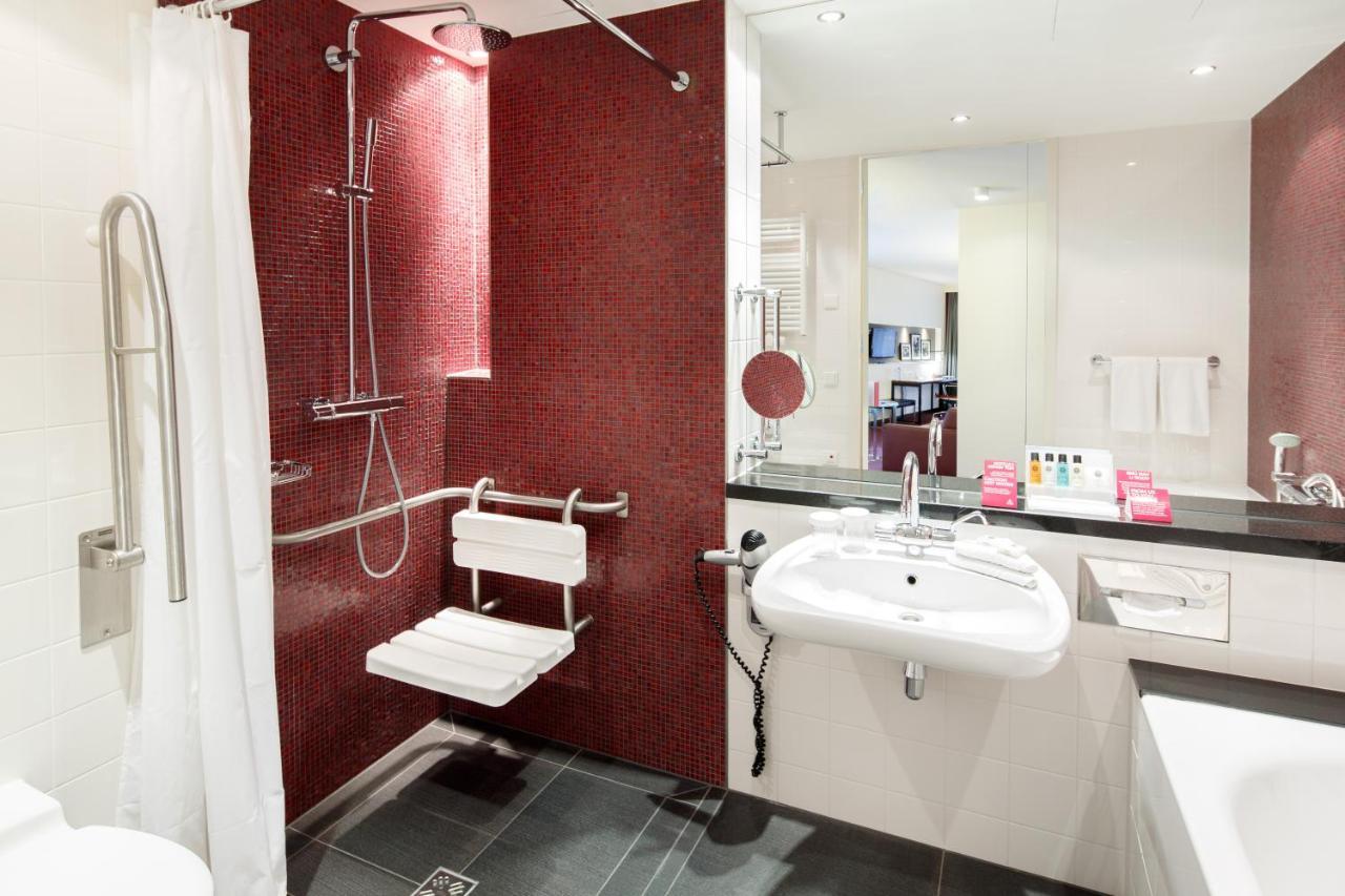 Chambre Lit King-Size Standard - Accessible aux Personnes à Mobilité Réduite