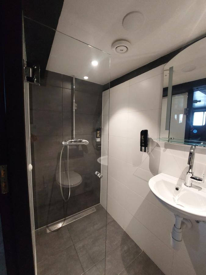 Quarto Twin Privado