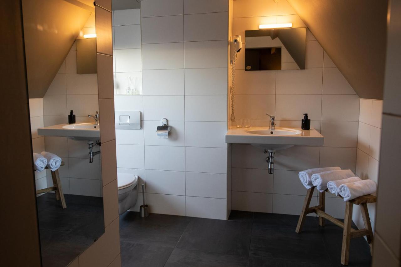 Deluxe Double Room Bath