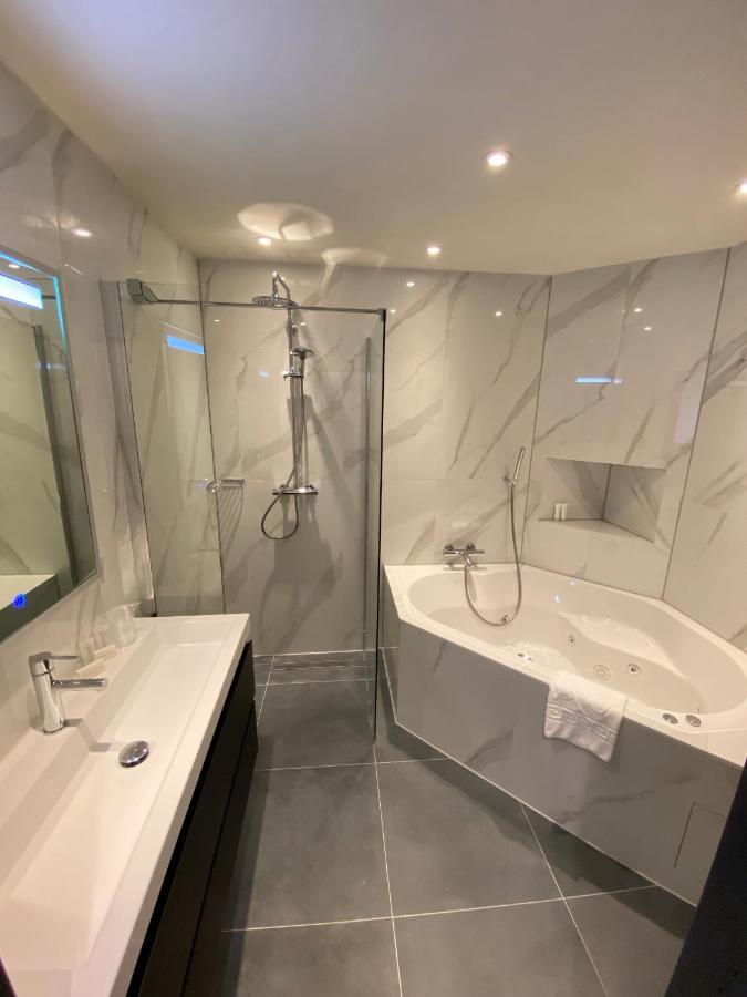 Suite Lit King-Size avec Baignoire Spa