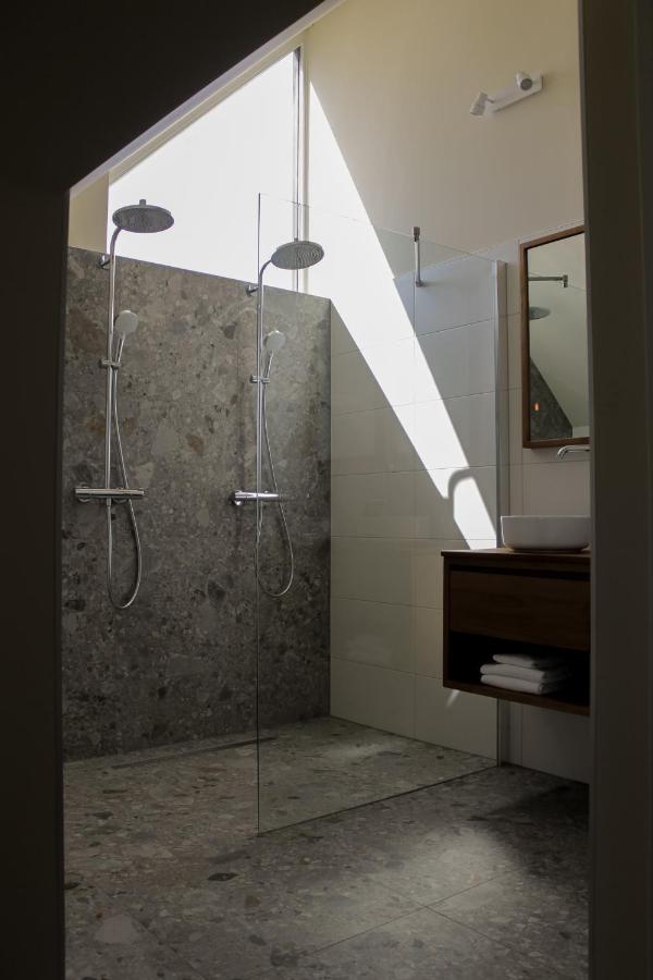 Deluxe Double Room Bath