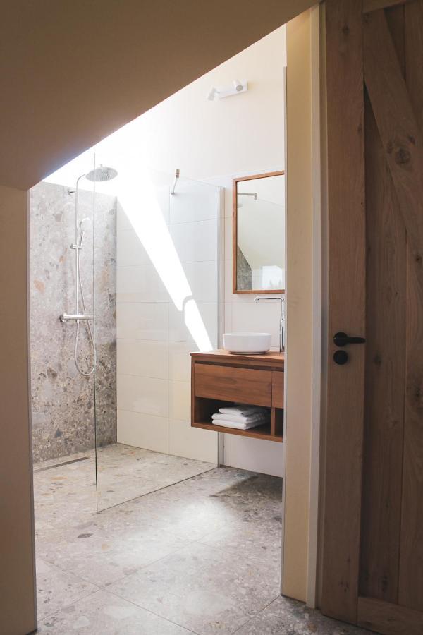 Deluxe Double Room Bath