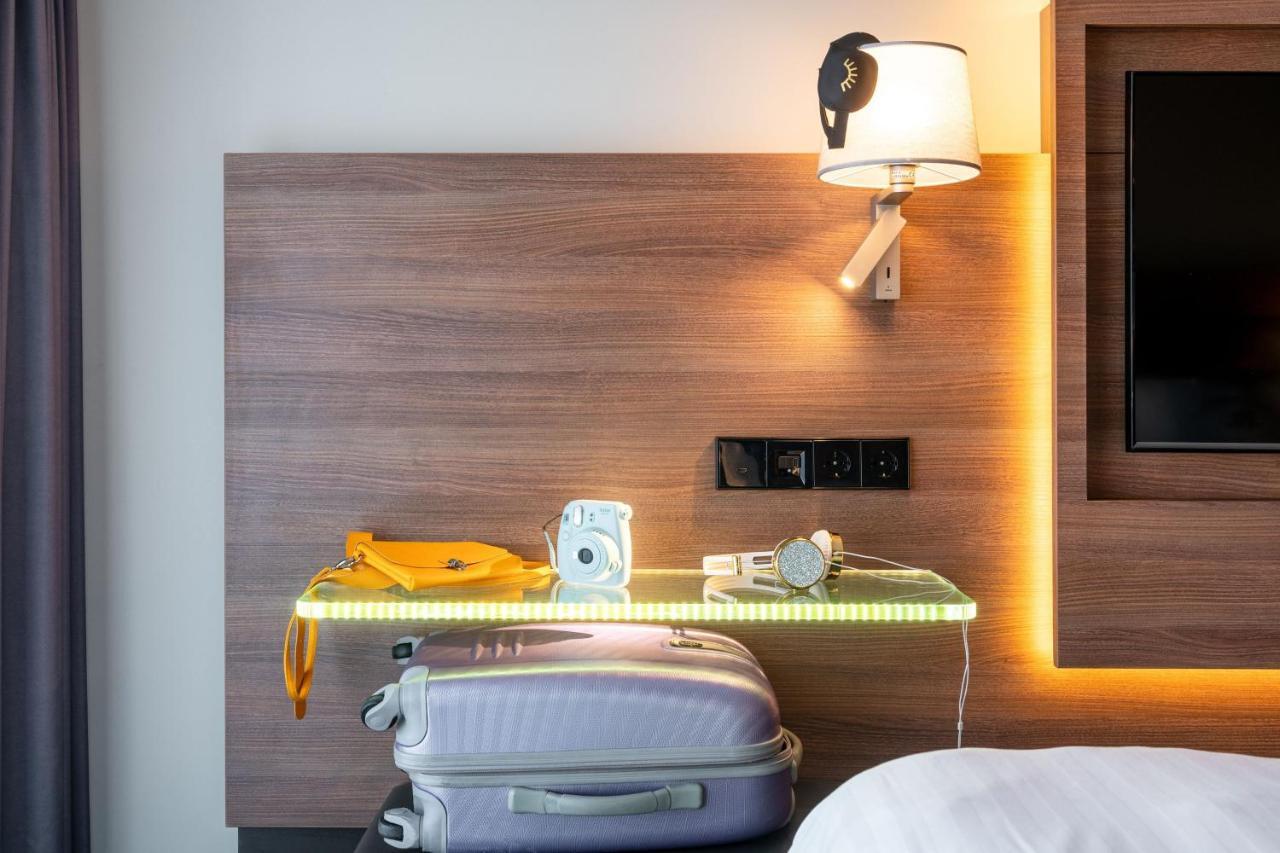 Quarto com 2 Camas de Solteiro - Moxy Sleeper Lookout