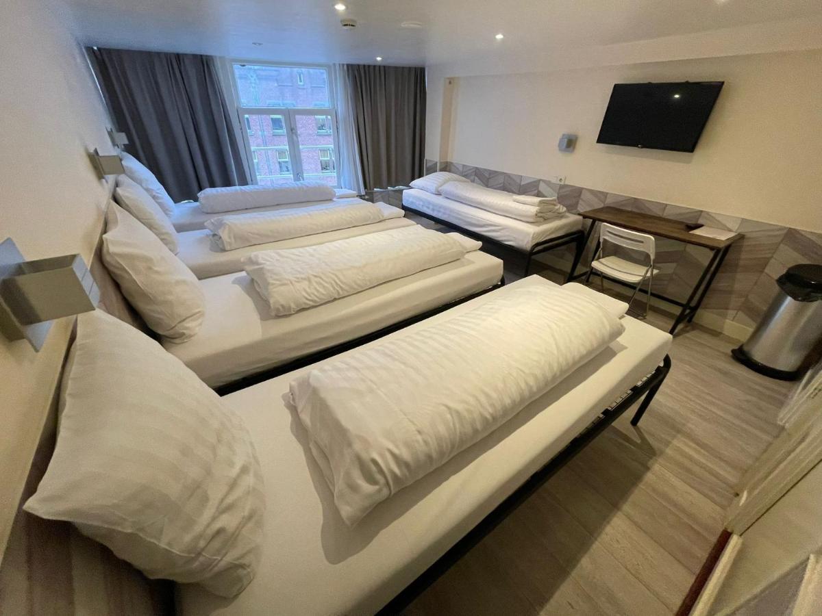 Quarto para 5 Hóspedes, com Banheiro Privativo