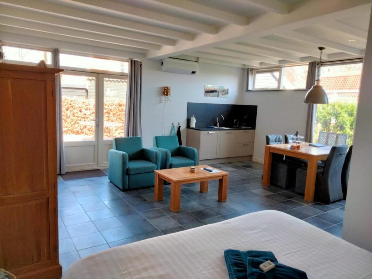 King Room Garden View