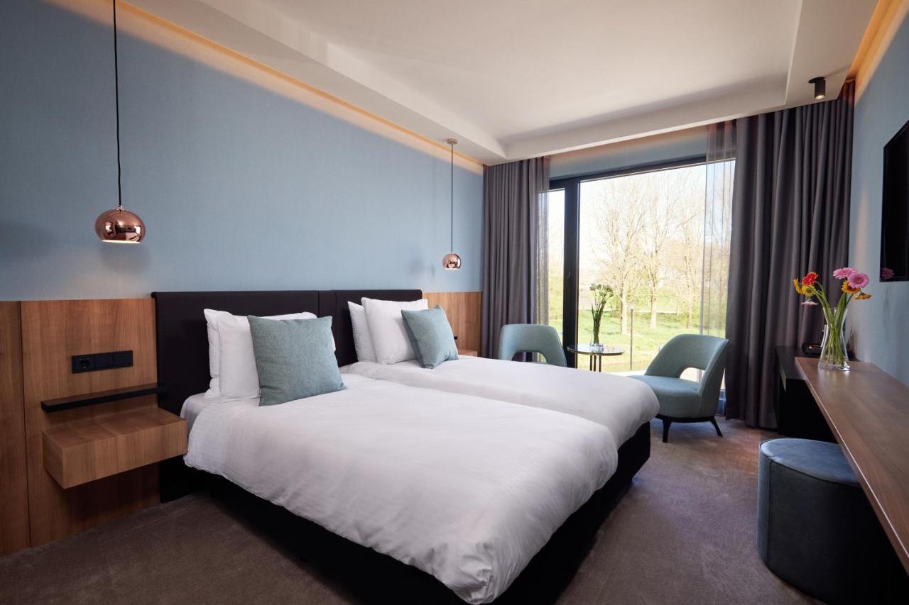 Standard Twin Room,1403176562:JPEG