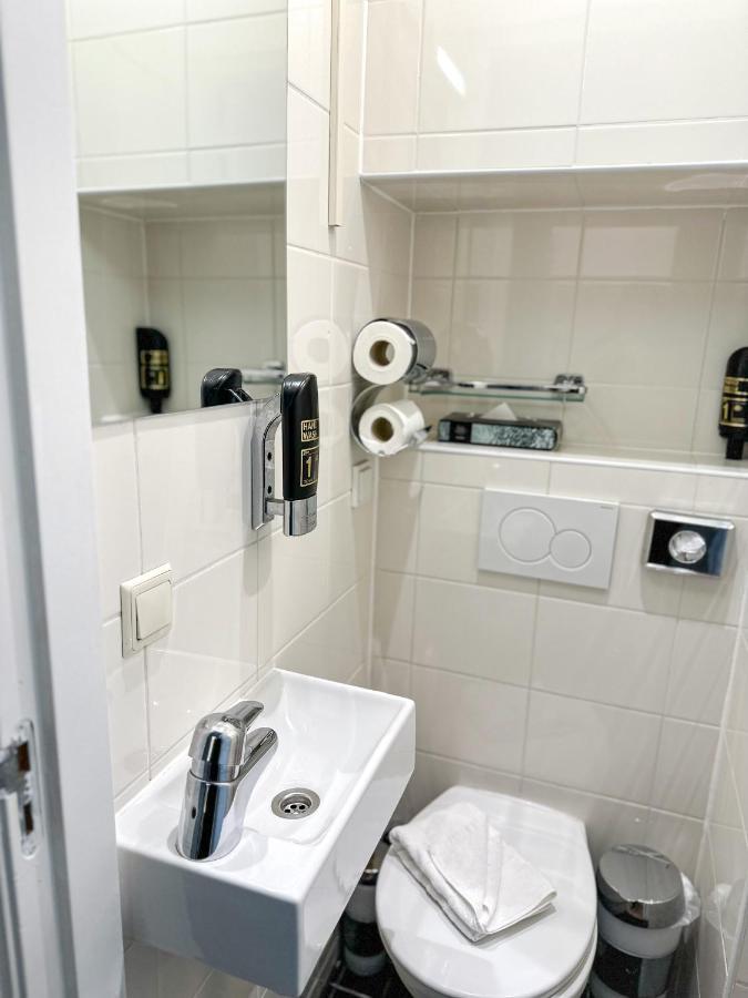 Quarto Twin Standard