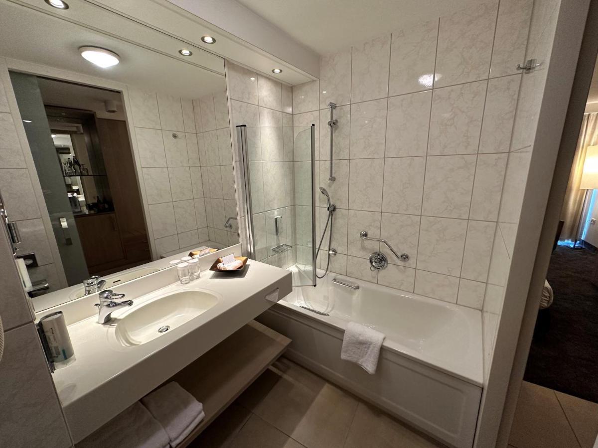 Deluxe Double or Twin Room Spa Access