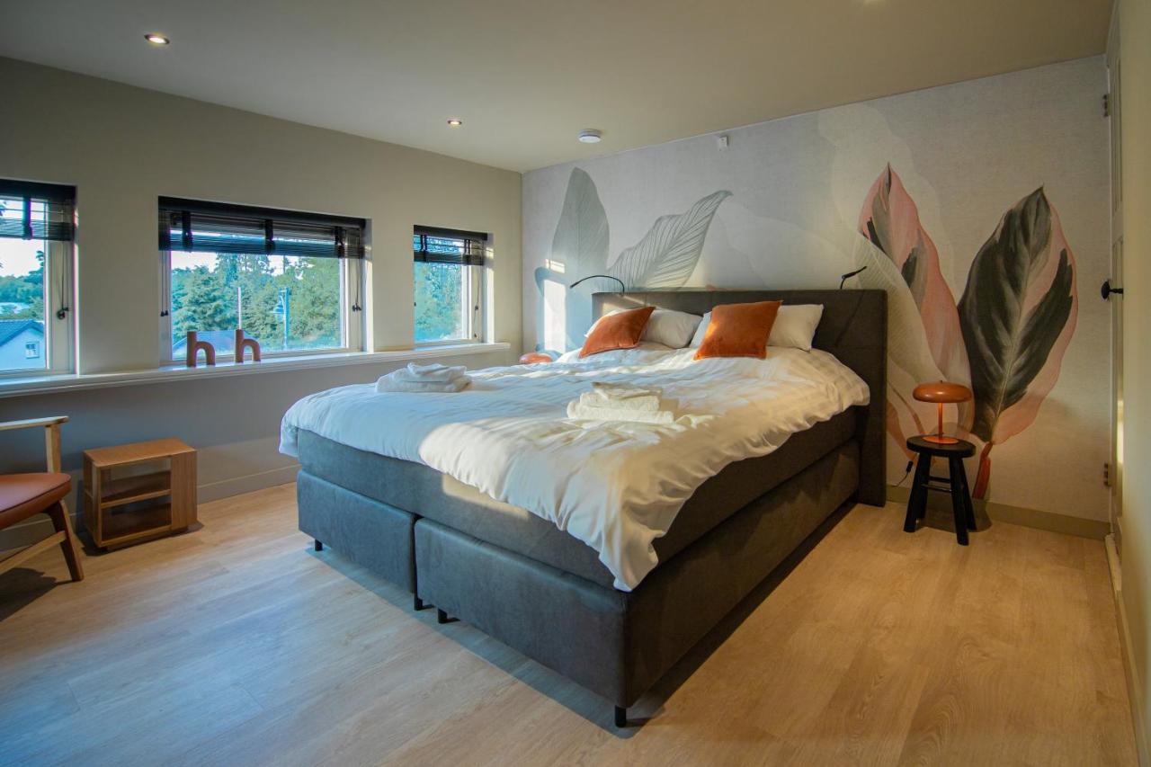 One-Bedroom Apartment,1468157762:JPEG