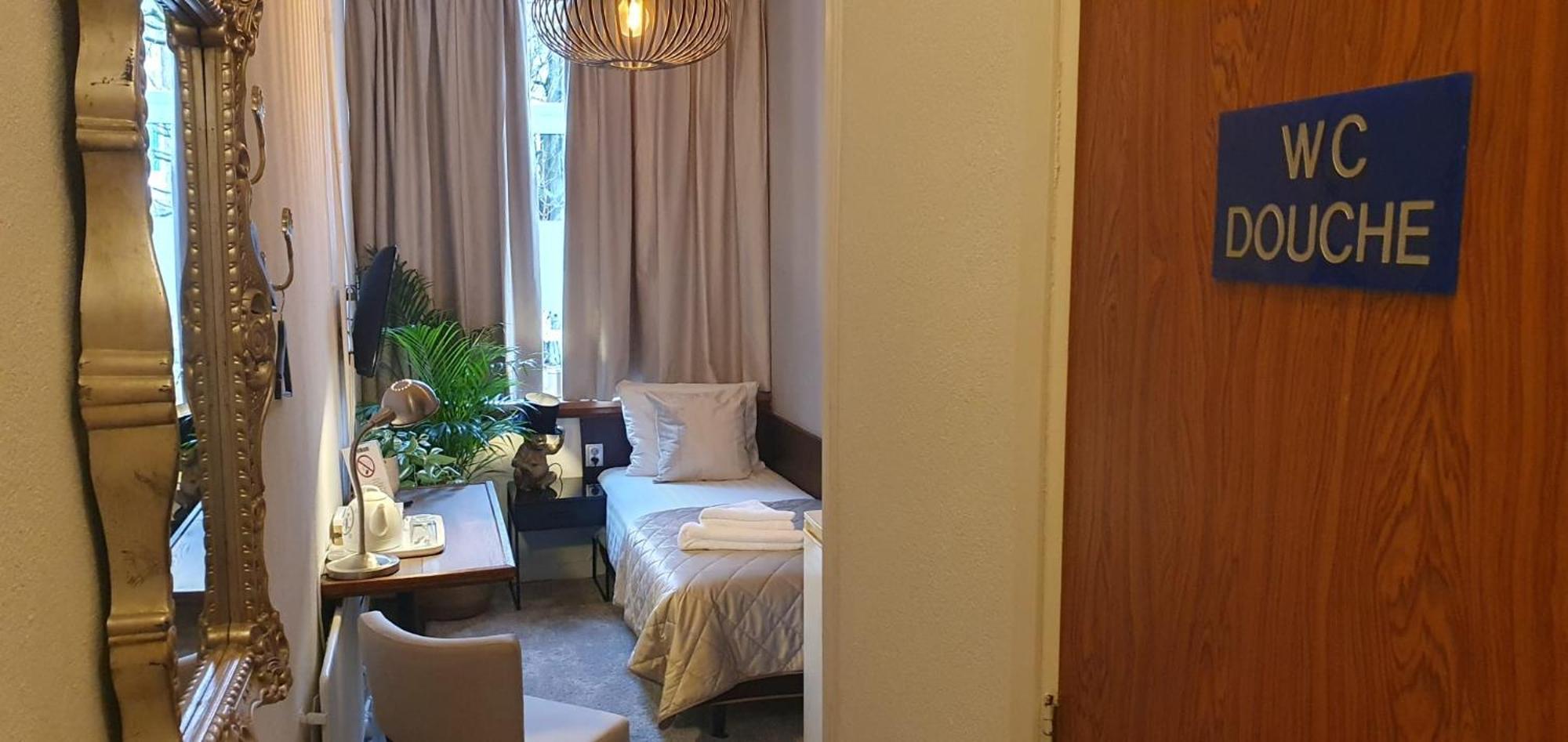 Habitación Individual con baño privado