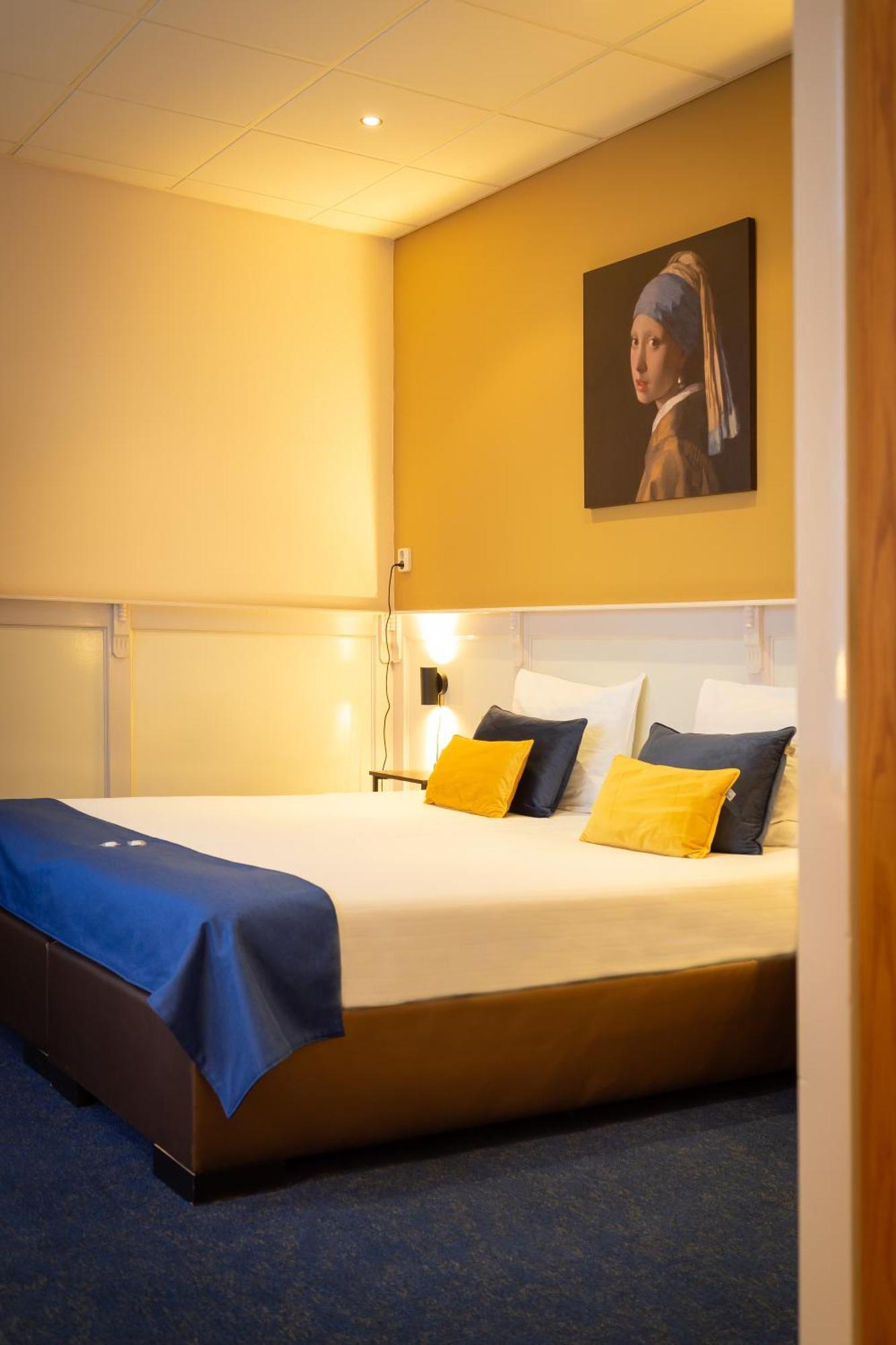 Twin Room City View