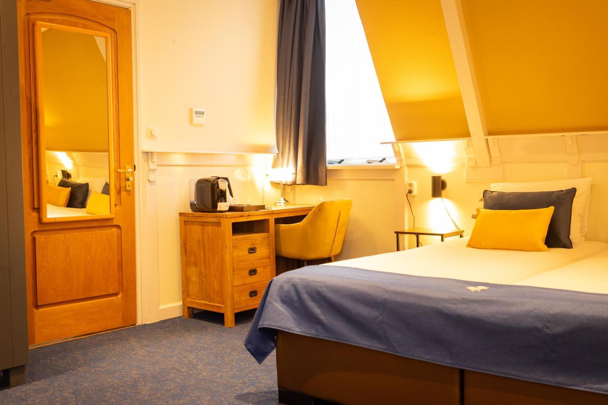 Twin Room City View