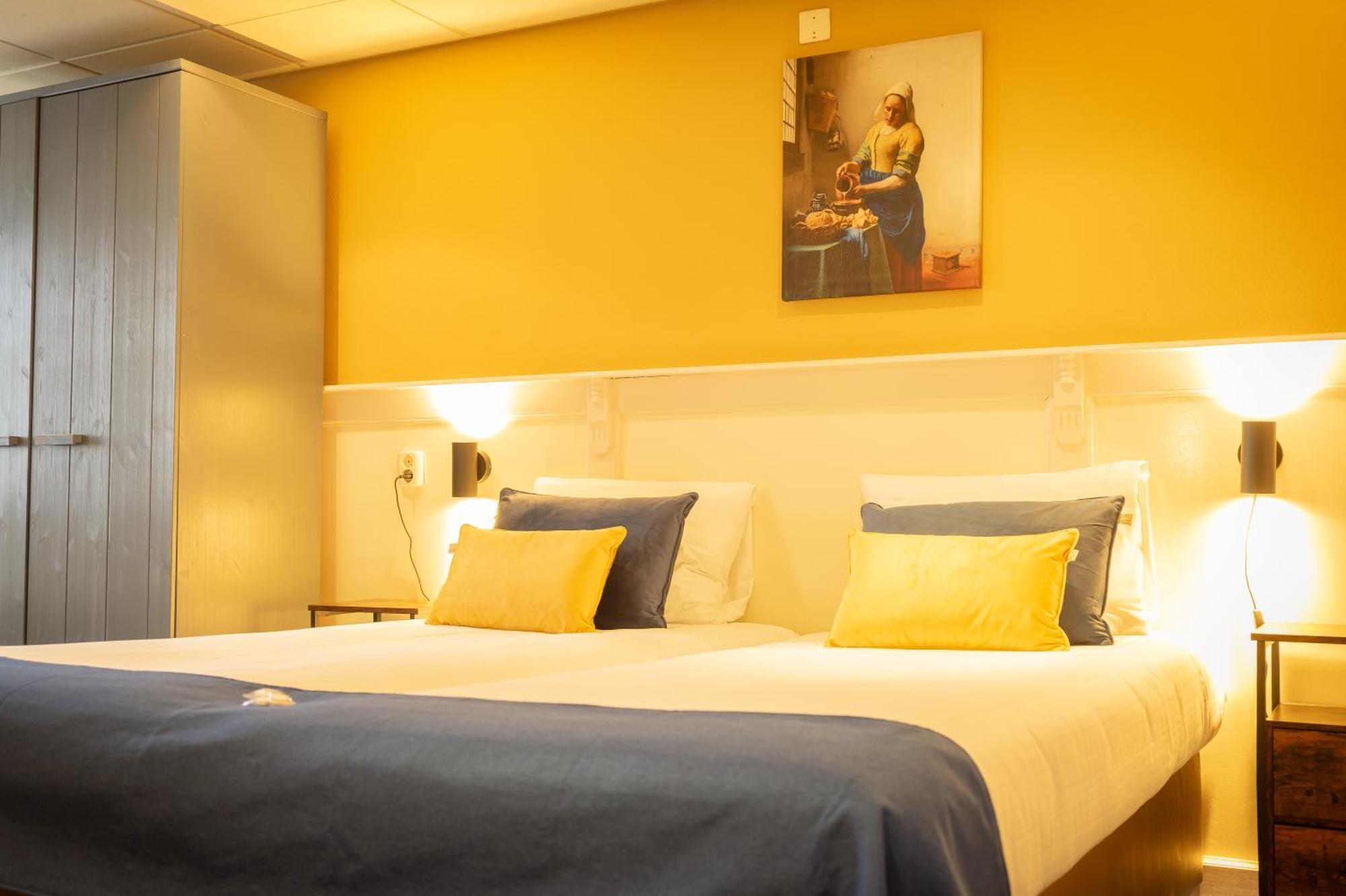 Twin Room City View