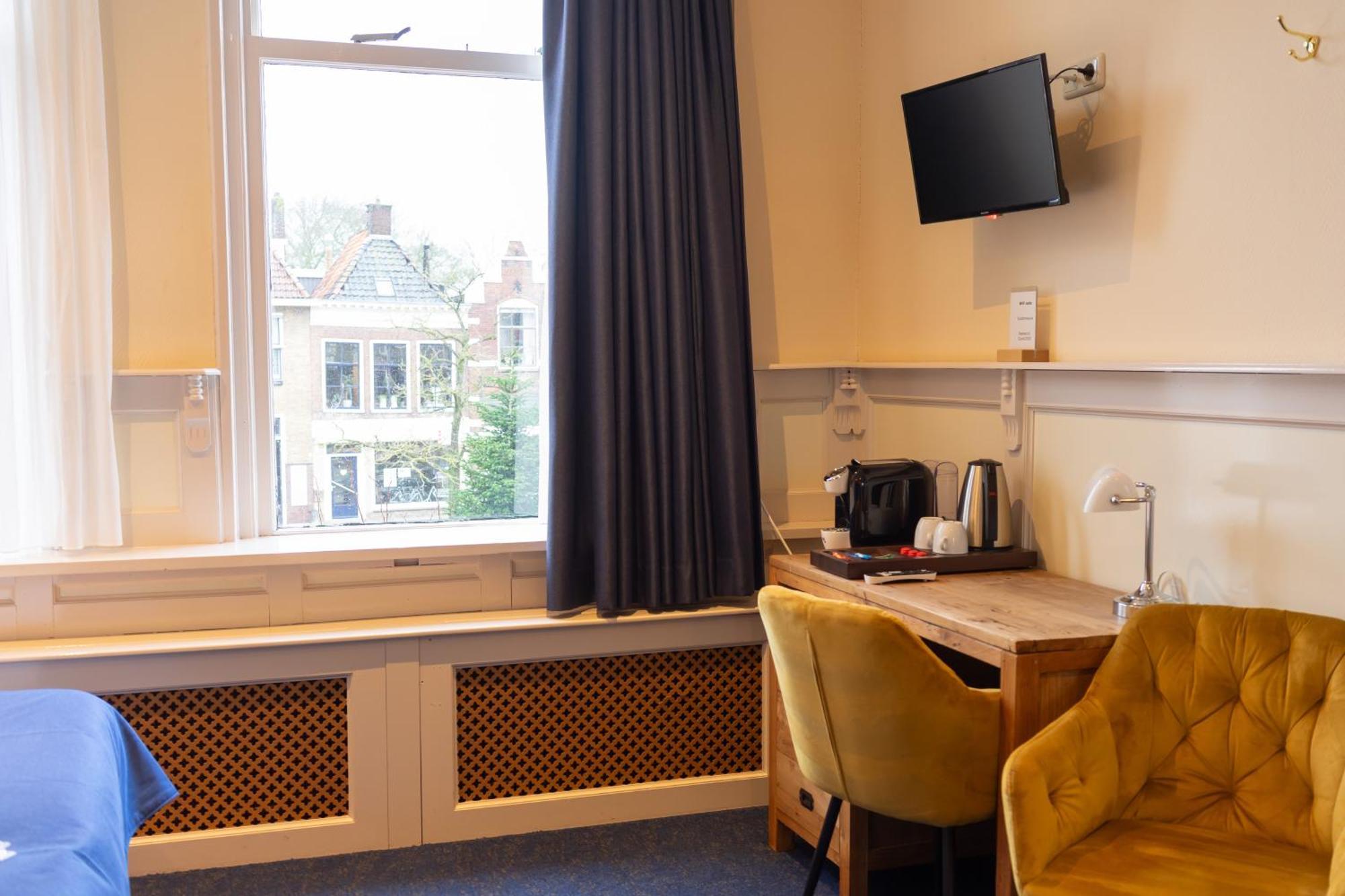 Twin Room City View