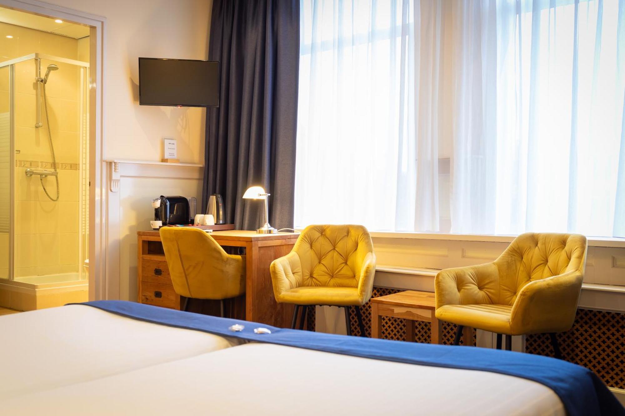 Twin Room City View