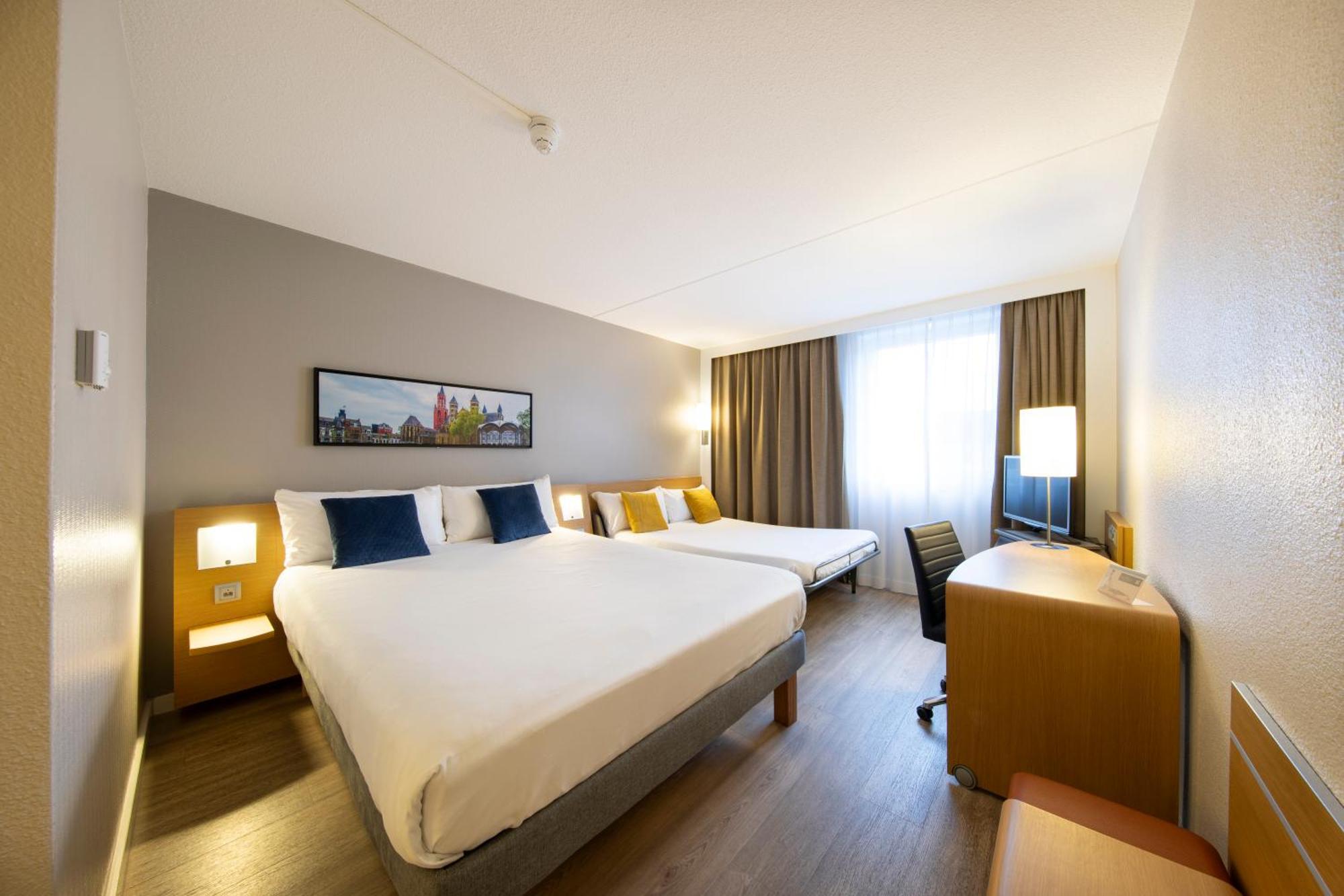 Superior Double Room with Sofa,1516407784:JPEG