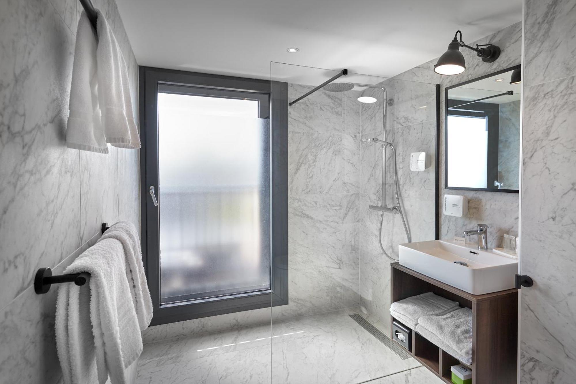 Suite City View