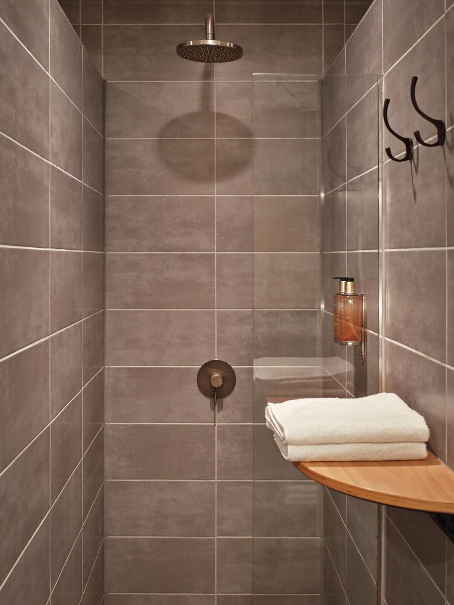 Quarto Hub