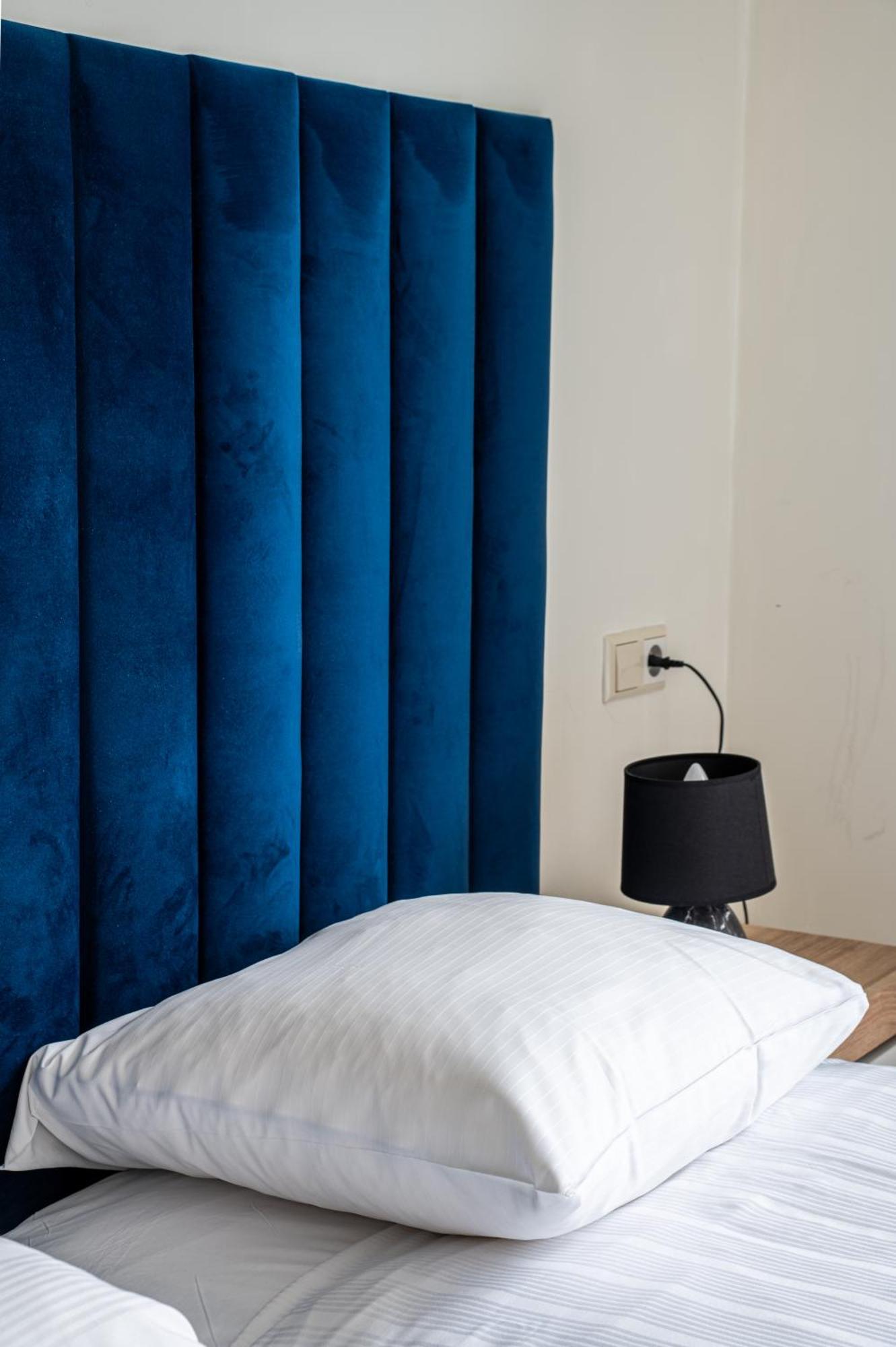Quarto Twin Standard com Casa de Banho Privativa