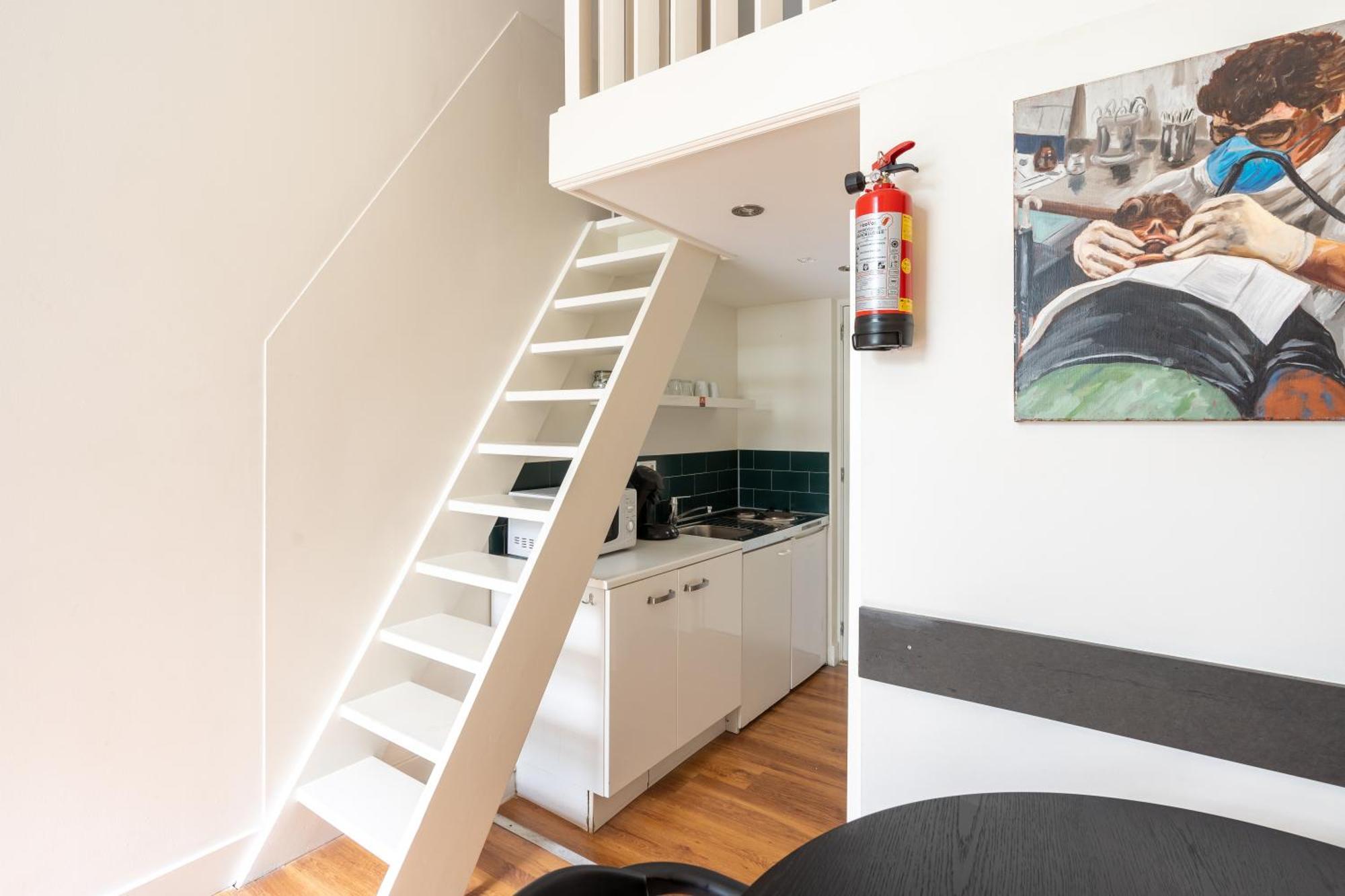 Medium Studio Kitchen Duplex