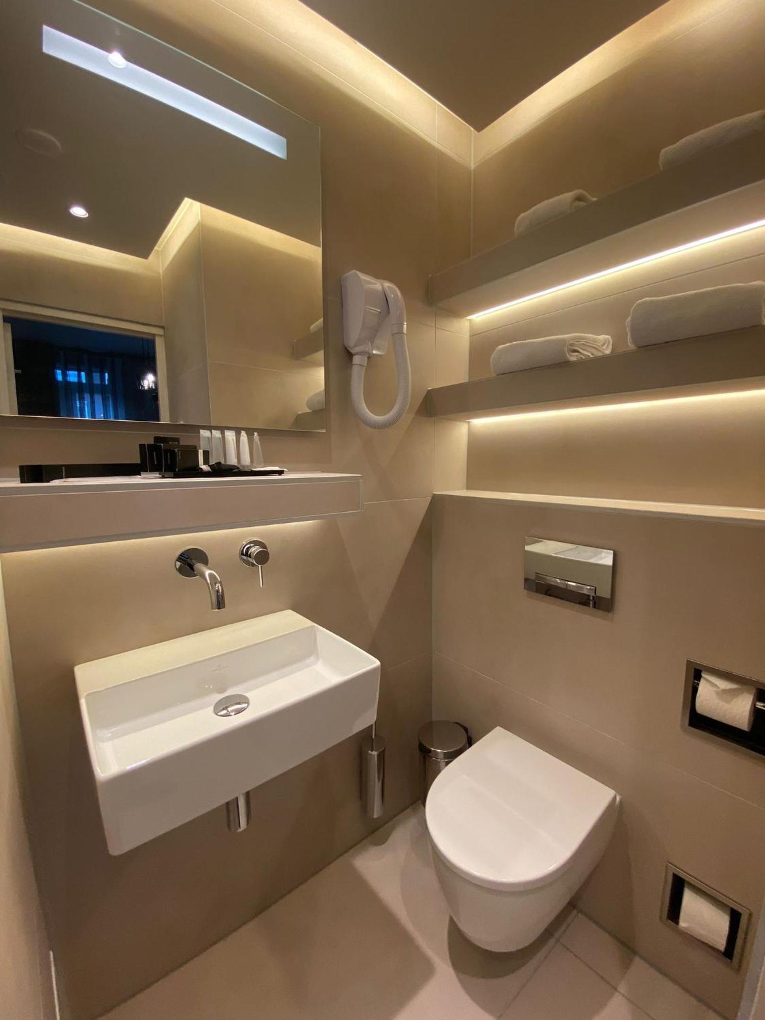 Twin Room Spa Bath Balcony