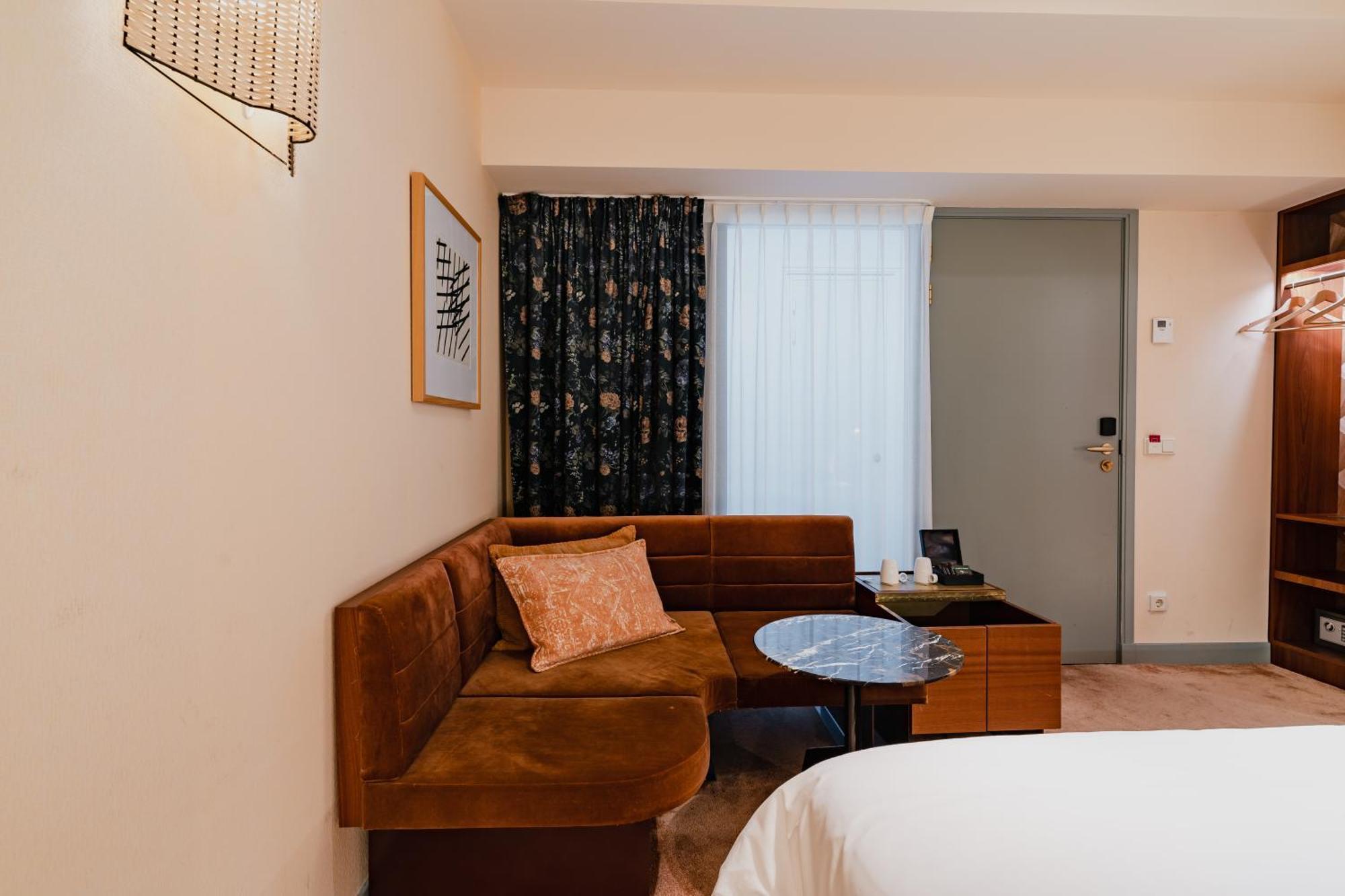Indoor Double or Twin Room No Direct Daylight