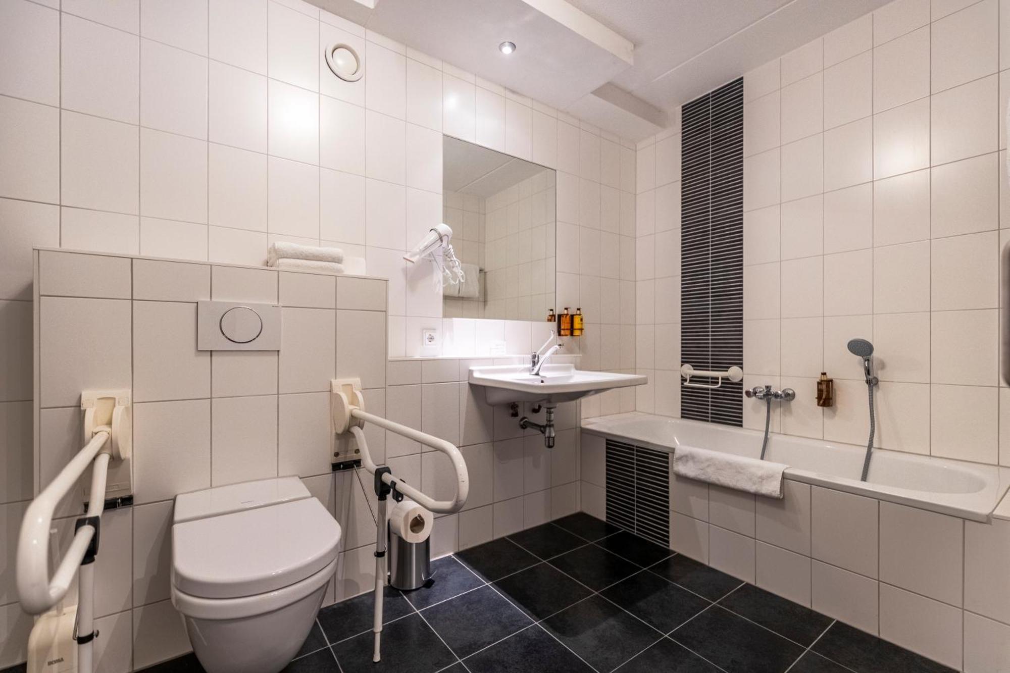 Doppel-/Zweibettzimmer - barrierefrei