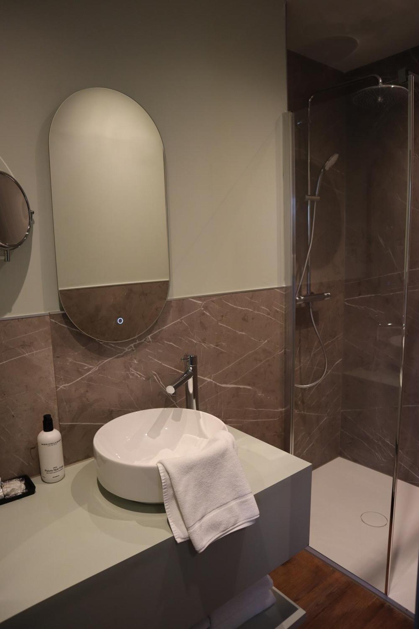 Deluxe Tweepersoonskamer met 2 Aparte Bedden