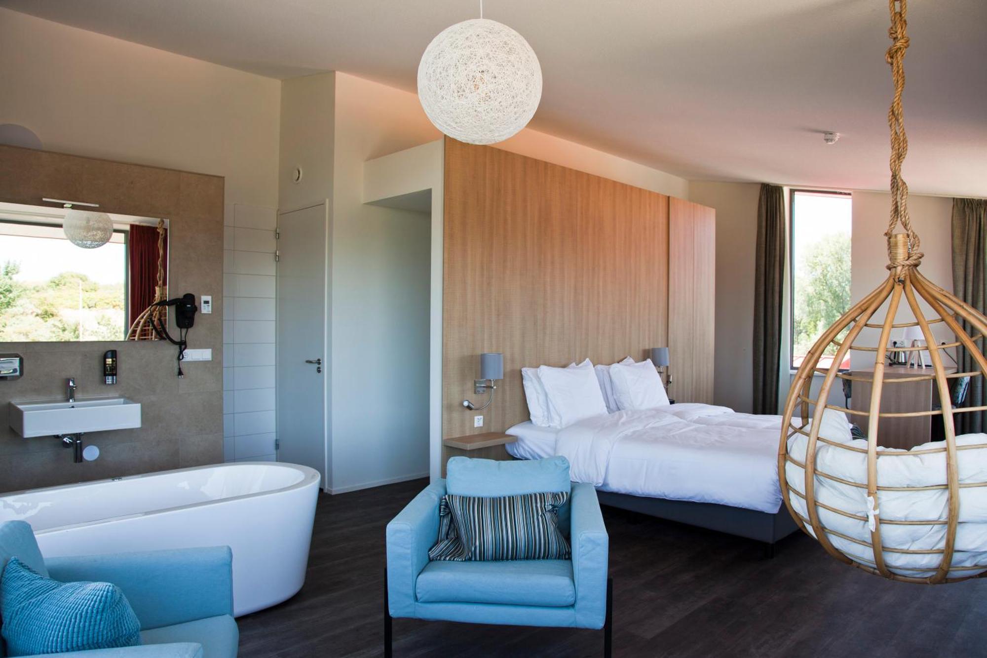 Suite mit Kingsize-Bett und Balkon (keine Haustiere erlaubt)