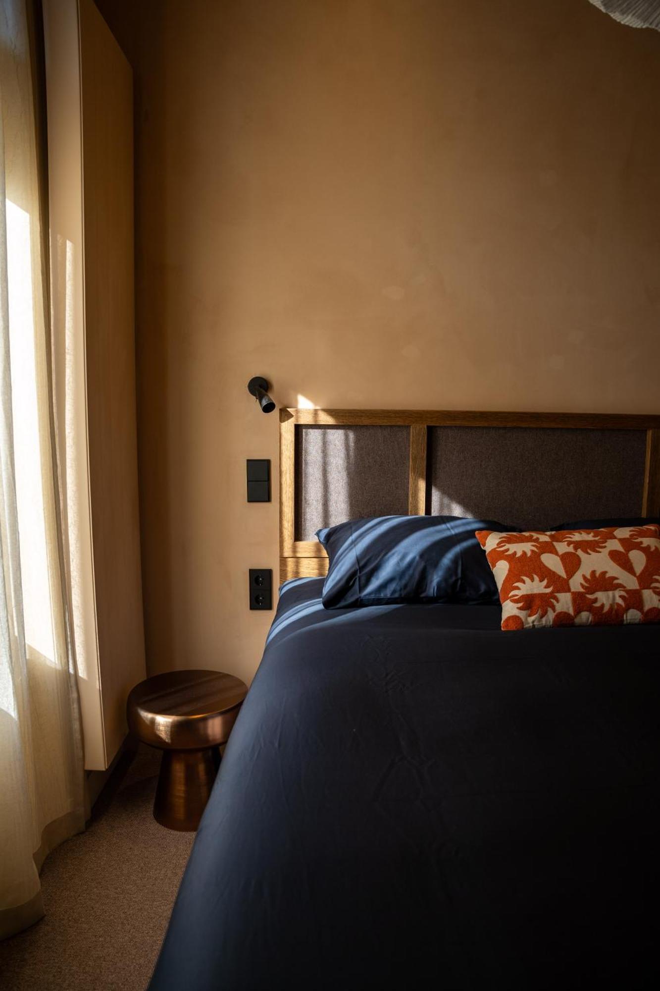 Deluxe Double Room,1665182882:JPEG