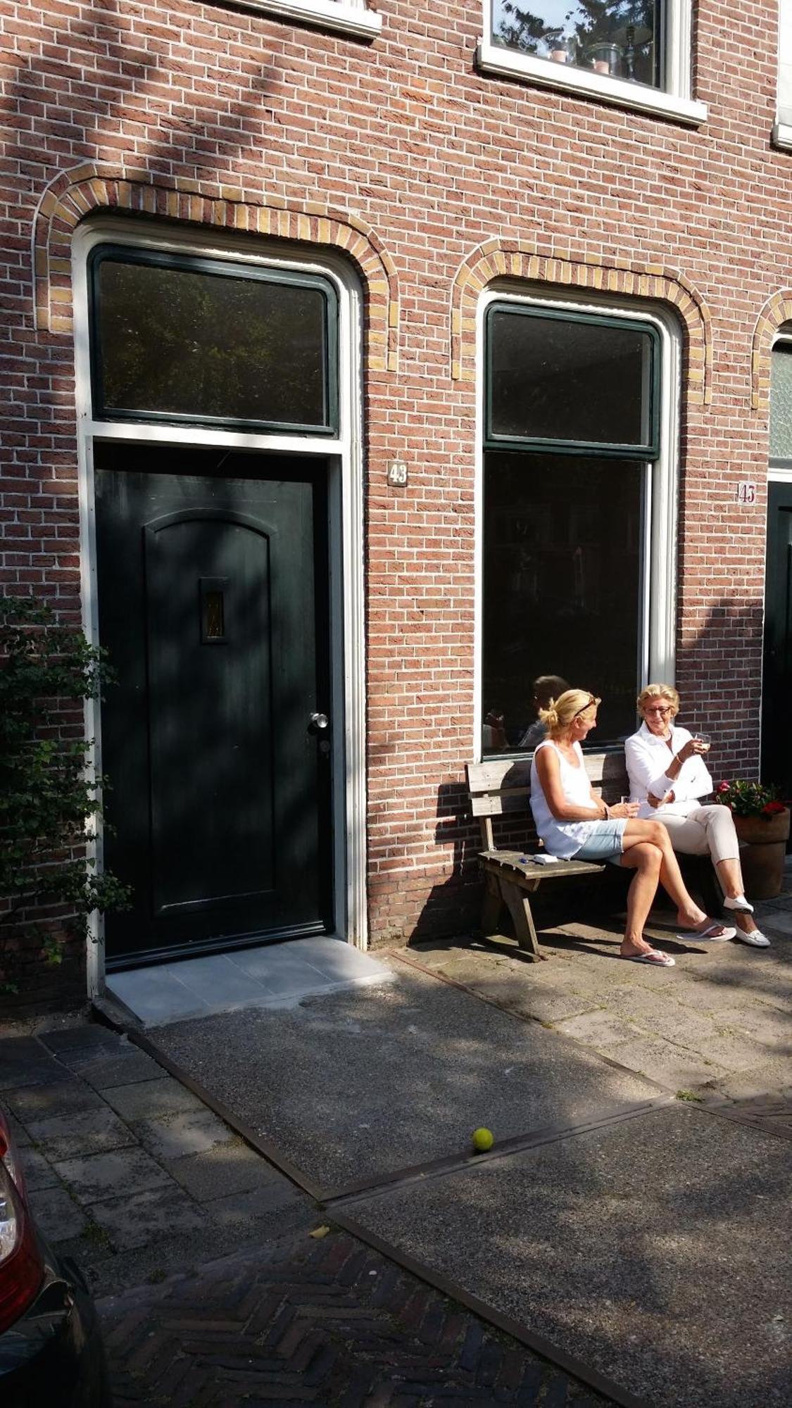 Deluxe Studio