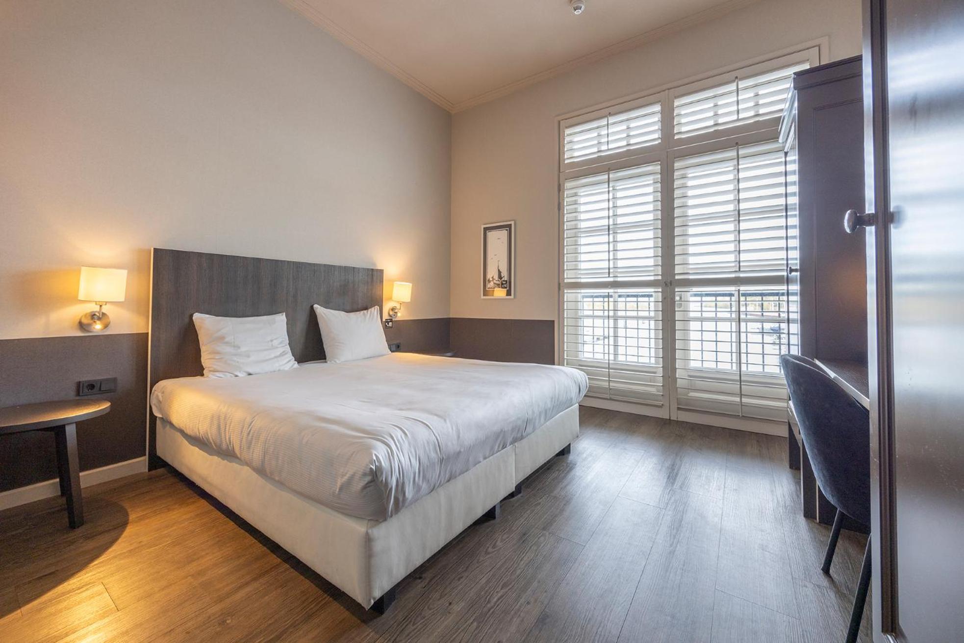 Comfort Double Room with Lake View,1739417849:JPEG